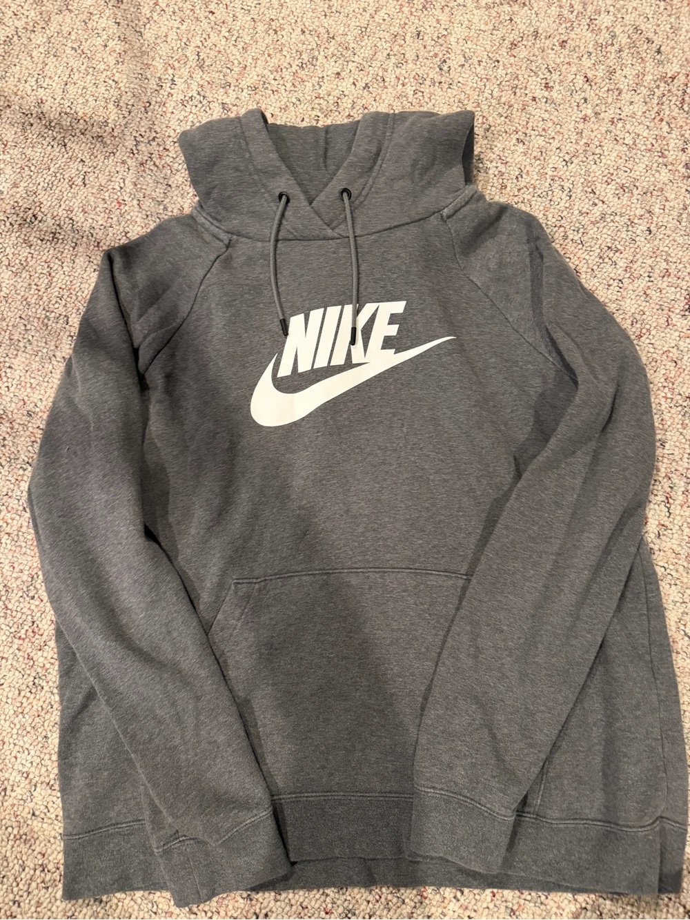 Nike Men’s Dark Gray Pullover Hoodie with White Swoosh